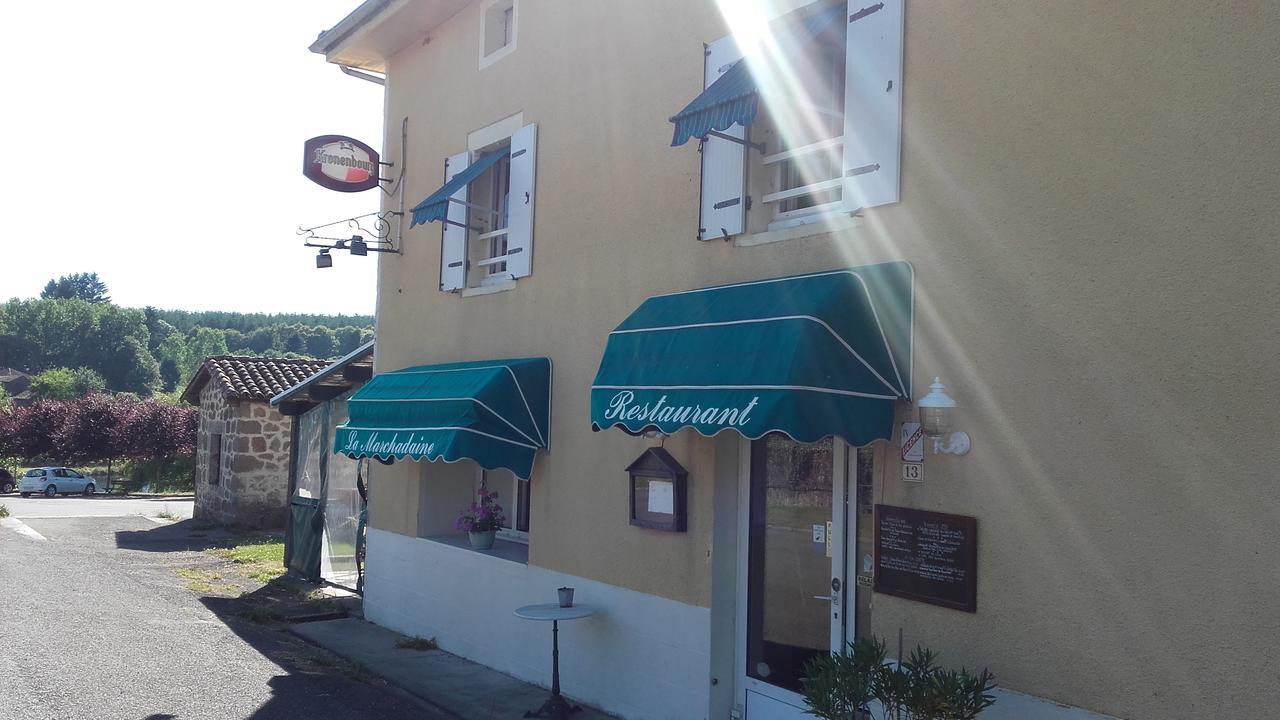 Auberge La Marchadaine Montrollet Exteriér fotografie